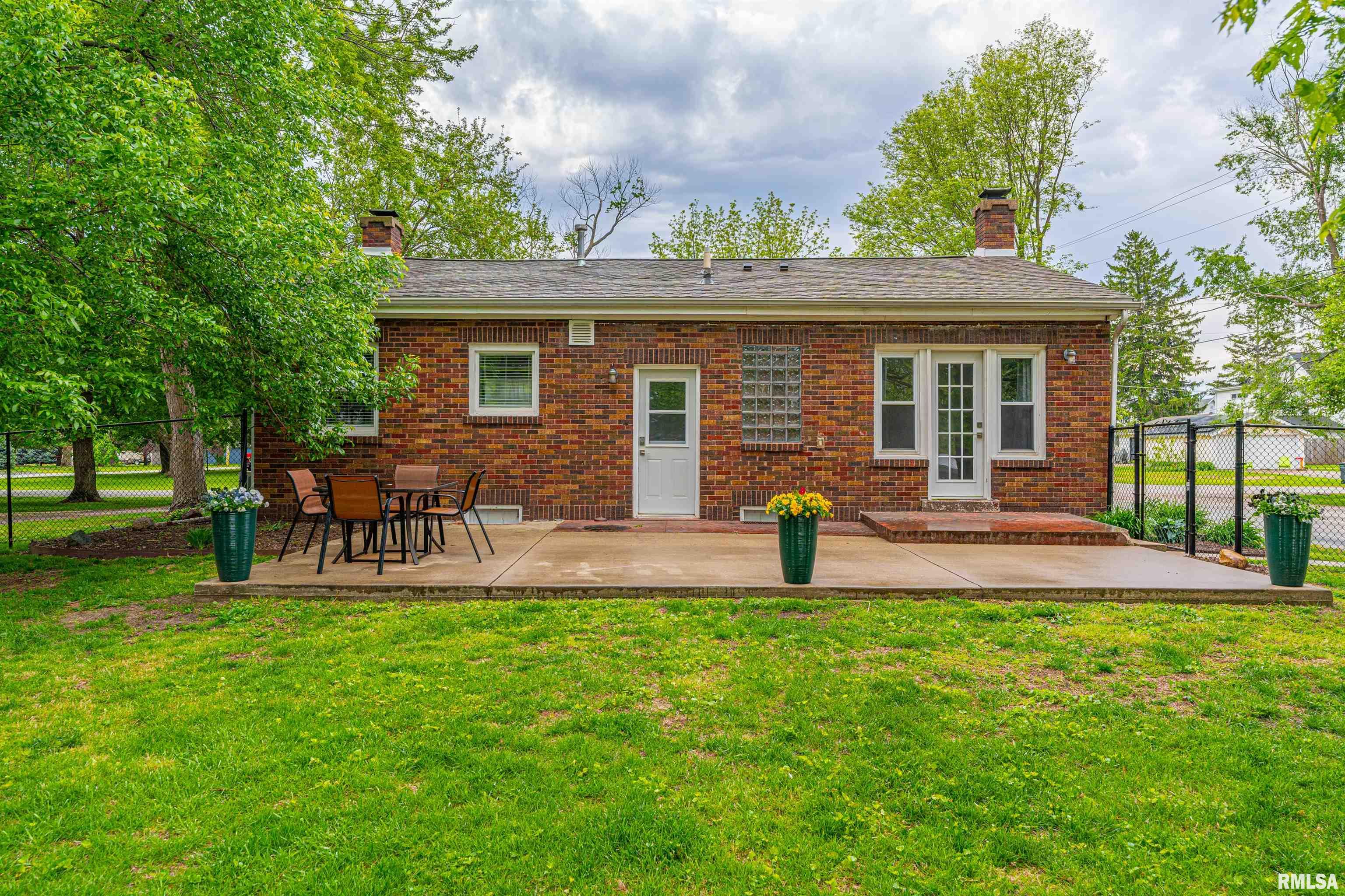 166 Hamilton Street Warrensburg, IL 62573 - Photo 29 of 36