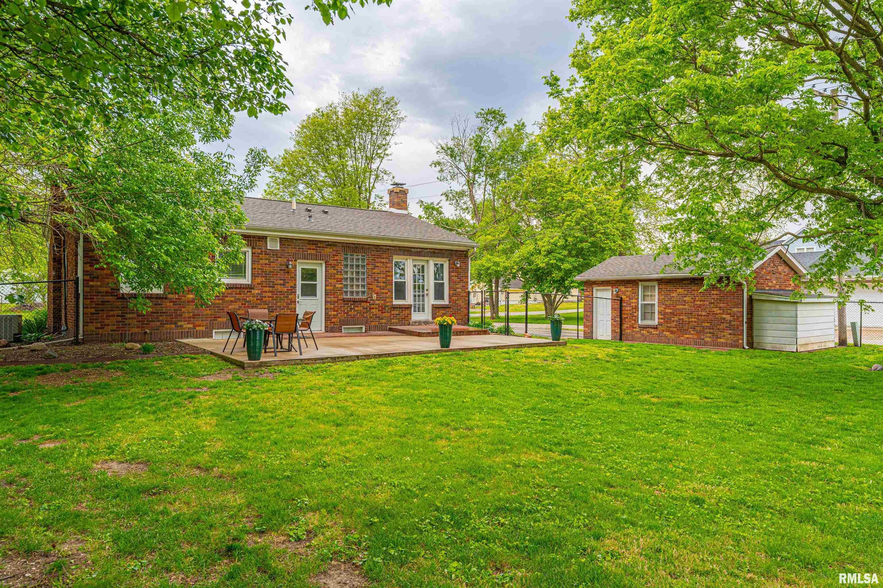 166 Hamilton Street Warrensburg, IL 62573 - Photo 30 of 36