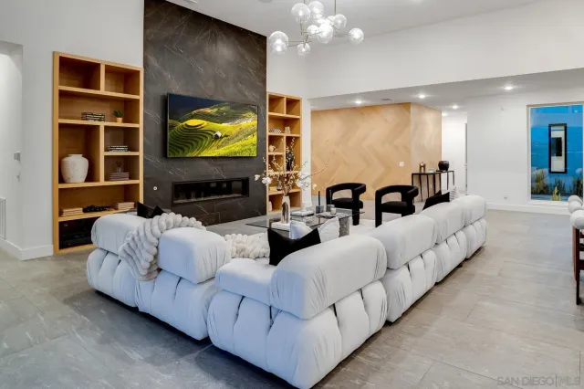 $4,980,000 | 5384 Aurora Summit Trail, San Diego, CA 92130