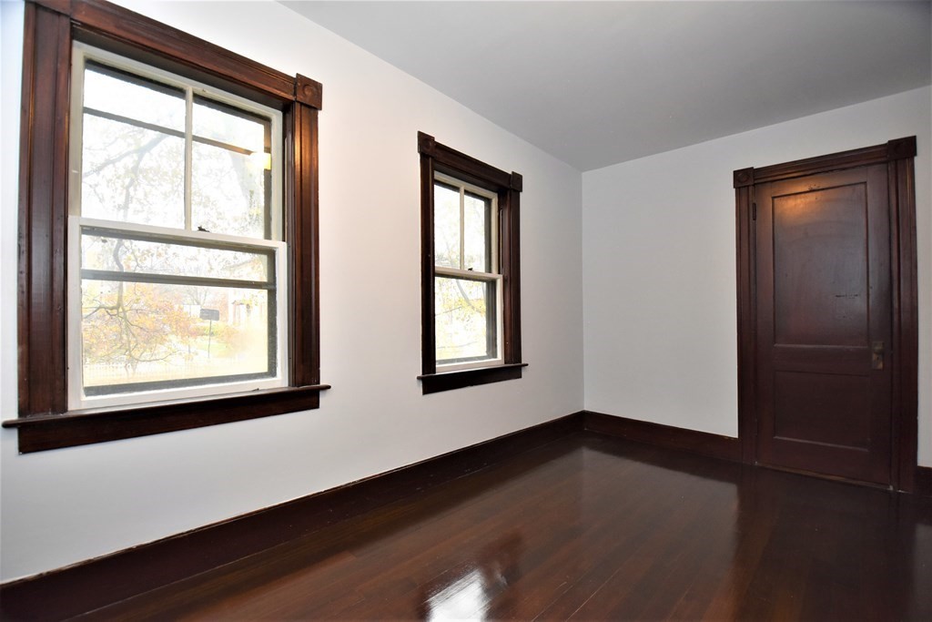 77 Walnut Street Clinton, MA 01510 - Photo 17 of 23 Gallery Image 17