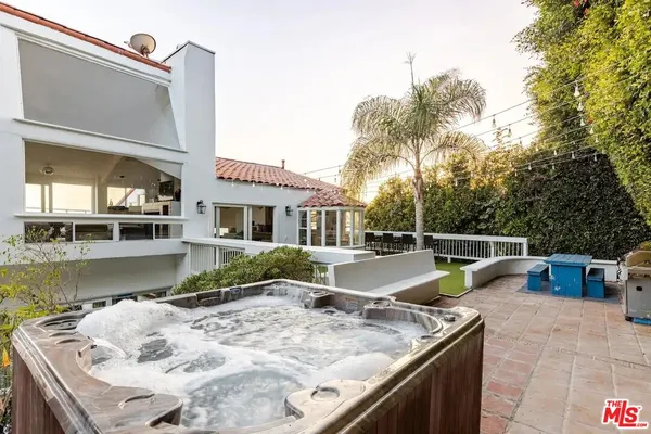 $16,995 | 21625 Pacific Coast Highway, Malibu, CA 90265