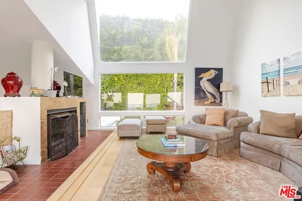 $16,995 | 21625 Pacific Coast Highway, Malibu, CA 90265