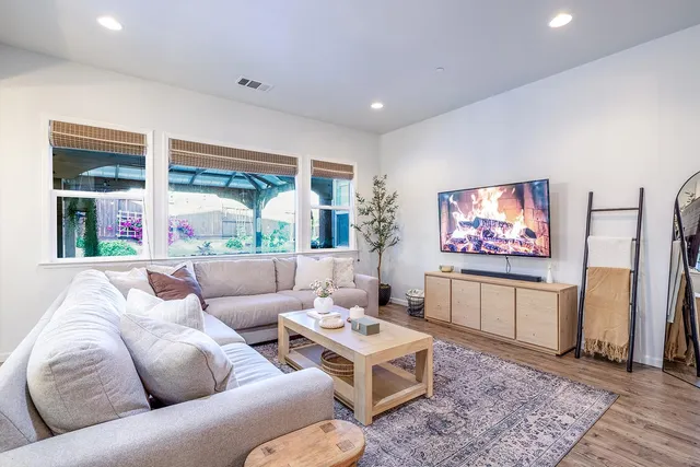 $700,000 | 1249 La Colina Street, Soledad, CA 93960