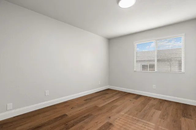 $289,950 | 3443 West Street, Redding, CA 96001