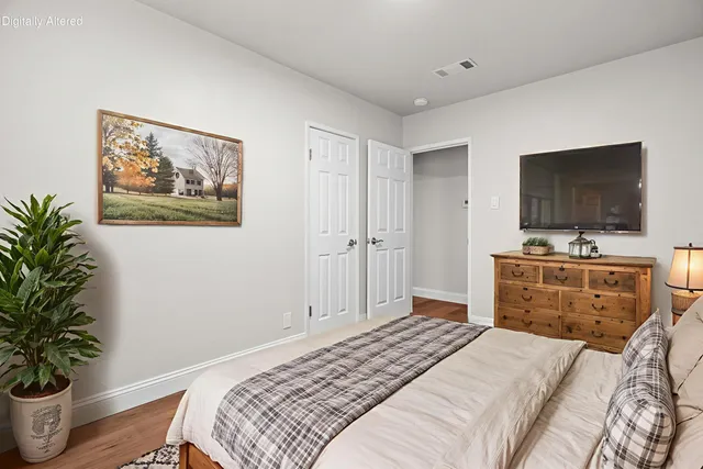 $289,950 | 3443 West Street, Redding, CA 96001