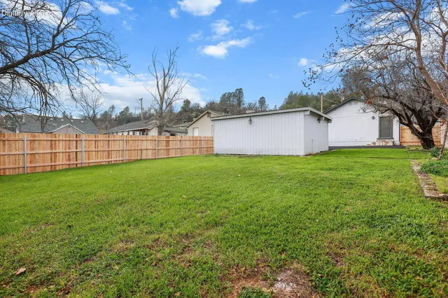 $289,950 | 3443 West Street, Redding, CA 96001