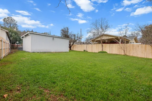 $289,950 | 3443 West Street, Redding, CA 96001