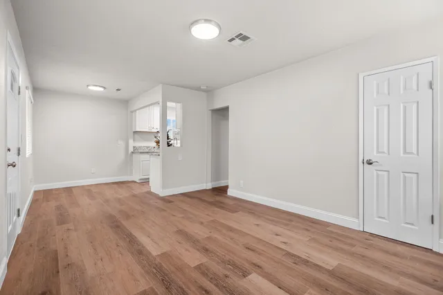 $289,950 | 3443 West Street, Redding, CA 96001