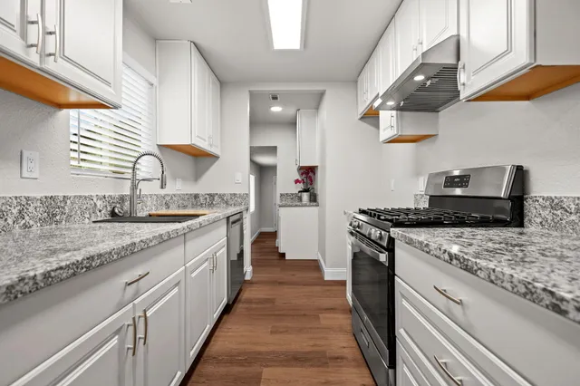 $289,950 | 3443 West Street, Redding, CA 96001