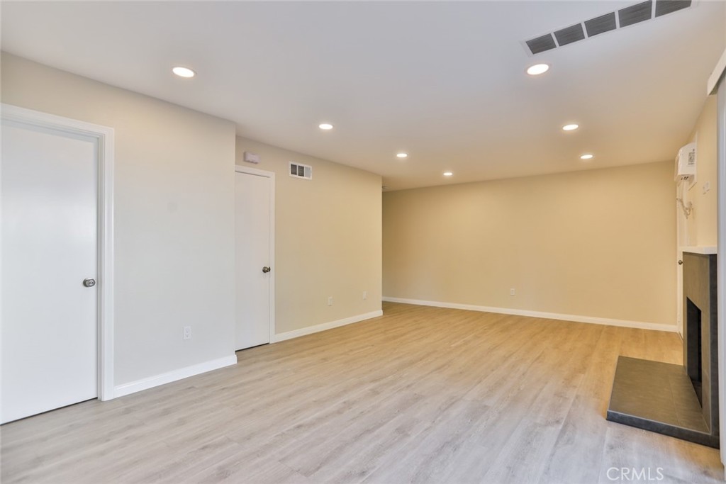 2963 Elgin Drive, Unit C Riverside, CA 92507 - Photo 7 of 36