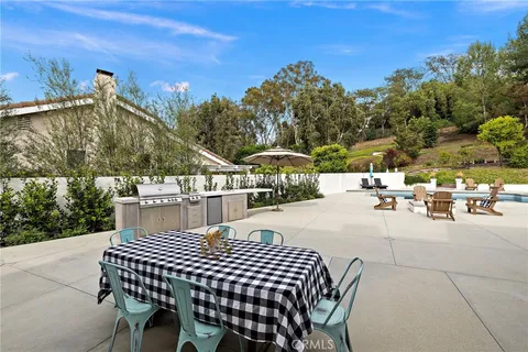 $4,995,000 | 27562 Lost Trail Drive, Laguna Hills, CA 92653