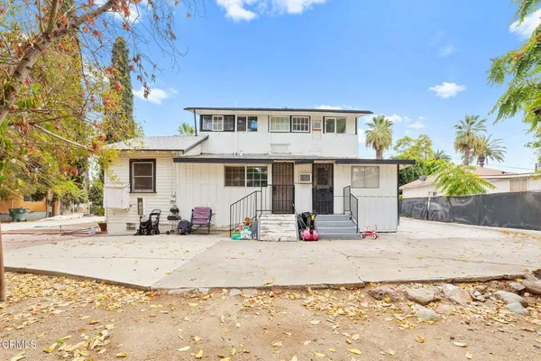 $948,000 | 3633 Kansas Avenue, Riverside, CA 92507