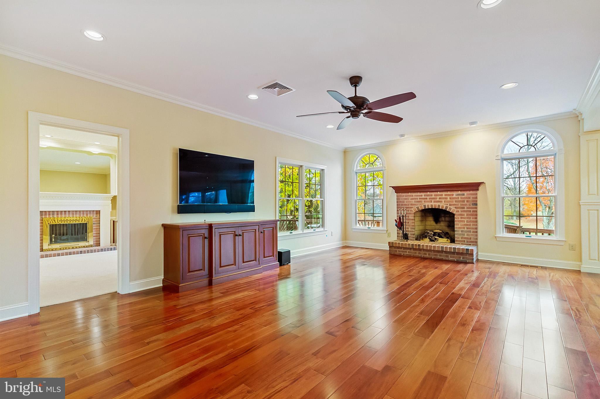 702 Commonwealth Drive Moorestown, NJ 08057 - Photo 11 of 33