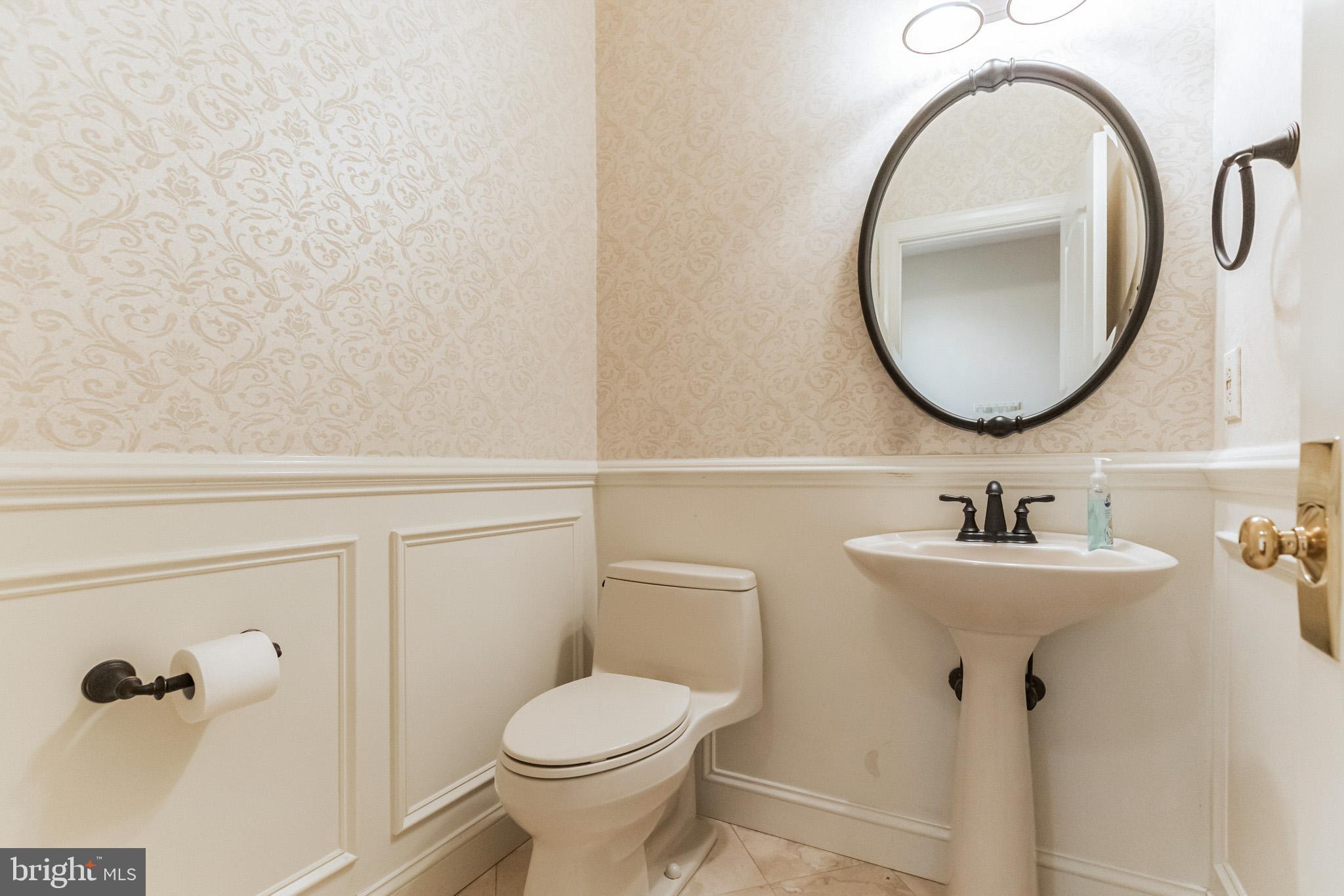 702 Commonwealth Drive Moorestown, NJ 08057 - Photo 15 of 33