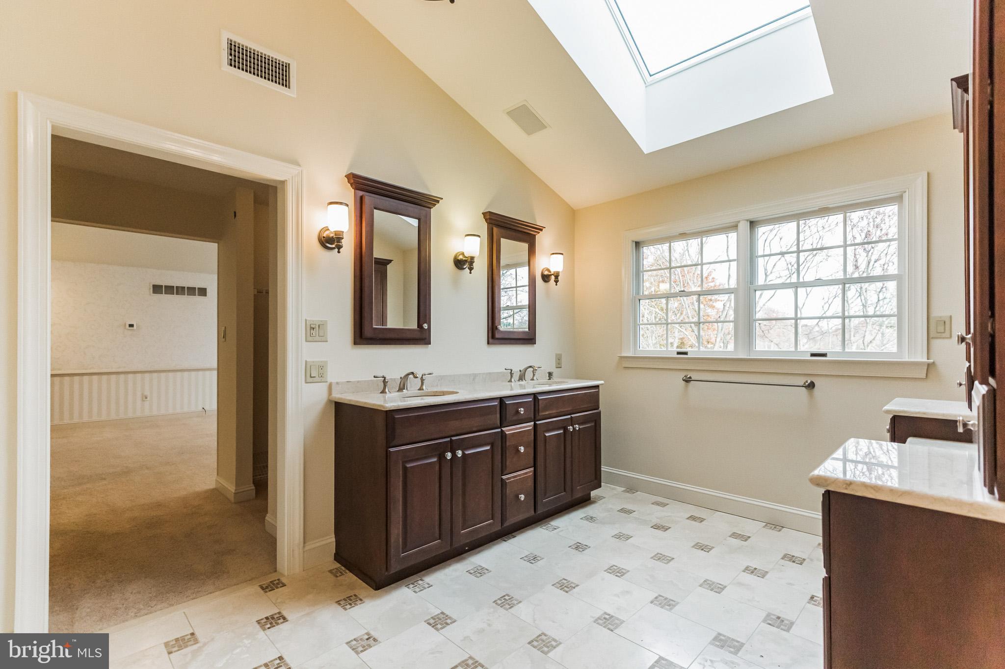 702 Commonwealth Drive Moorestown, NJ 08057 - Photo 18 of 33