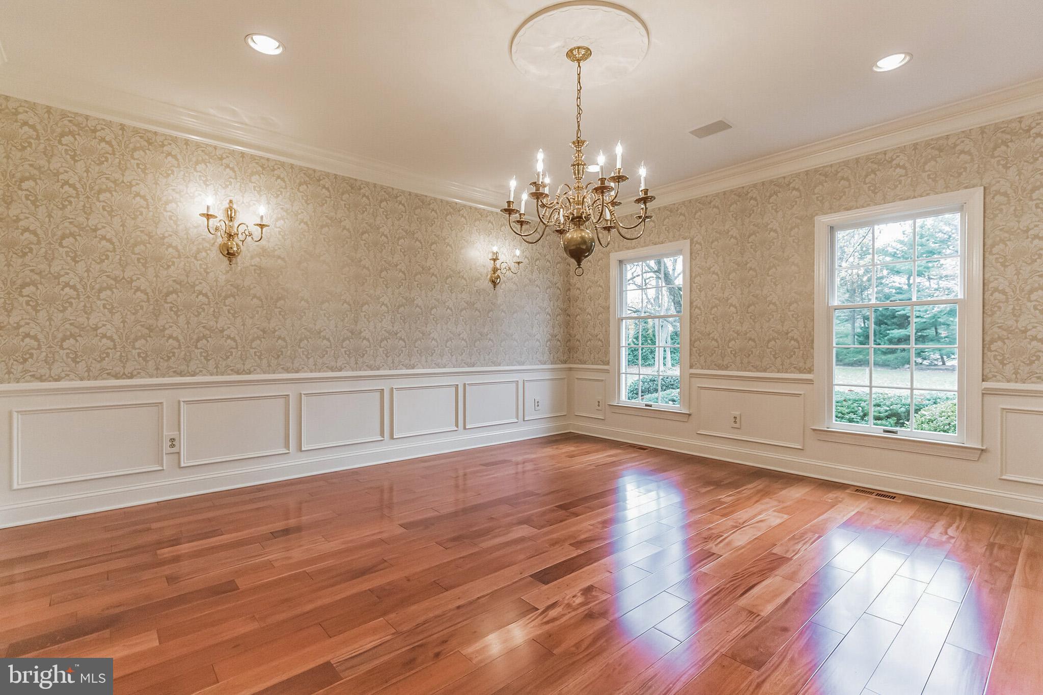 702 Commonwealth Drive Moorestown, NJ 08057 - Photo 10 of 33