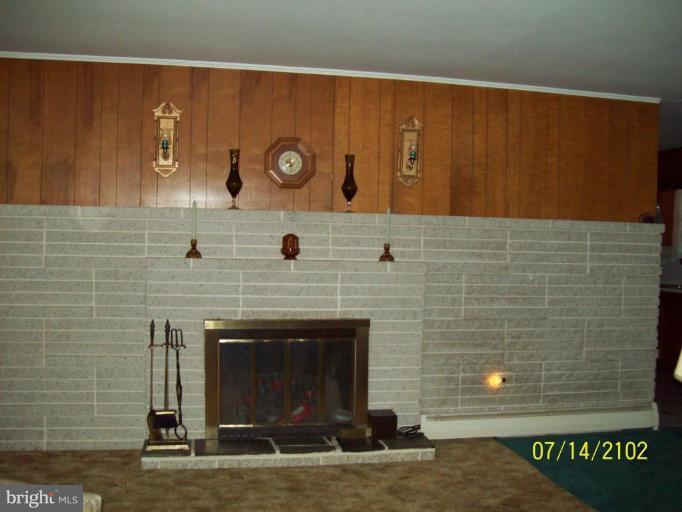 1480 Brechbill Road Chambersburg, PA 17202 - Photo 4 of 9 Living Room #2