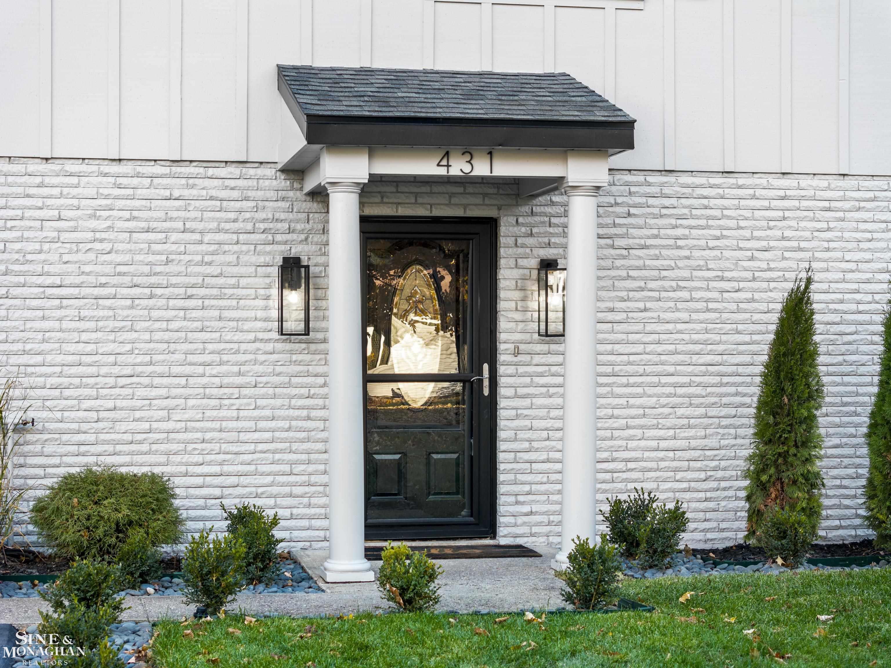 431 Fairlane Drive Traverse City, MI 49684 - Photo 2 of 77 Gallery Image 2