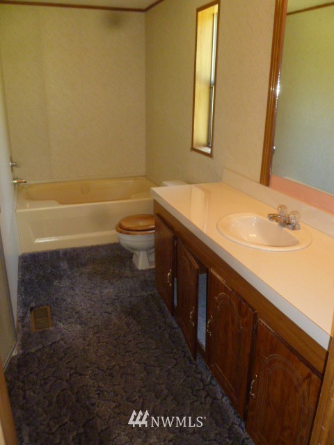 12124 Smokes Road Arlington, WA 98223 - Photo 13 of 15 Gallery Image 13