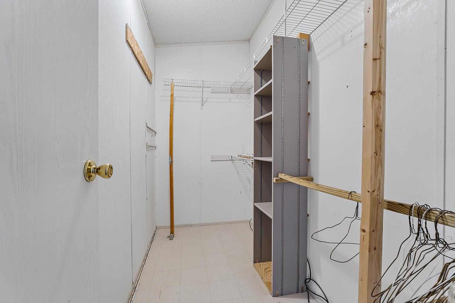 5501 County Road 1240 Lubbock, TX 79407 - Photo 19 of 22 a view of walk in closet