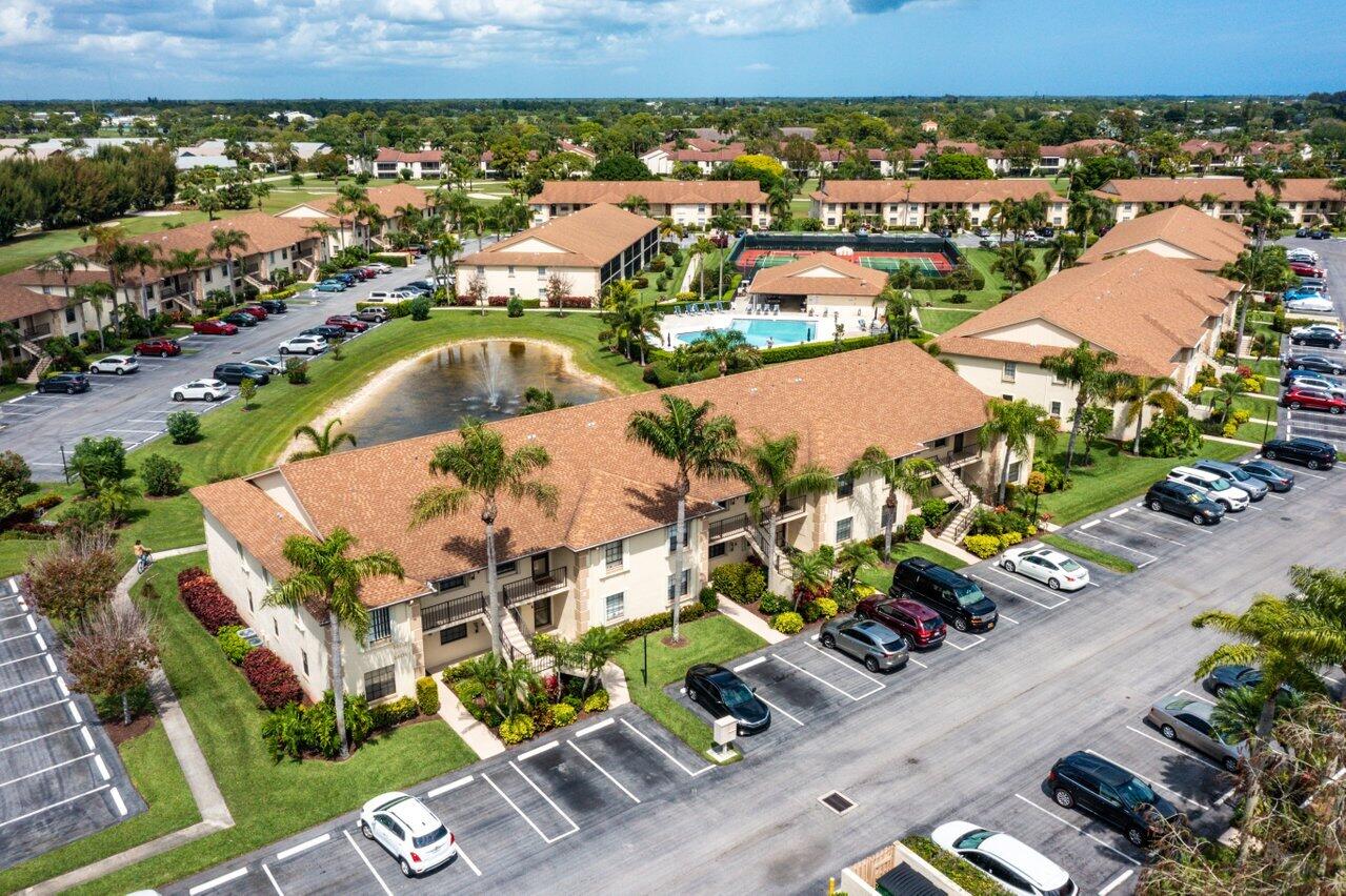 1402 Pinecrest Circle, Unit C Jupiter, FL 33458 - Photo 2 of 27 Pinecrest Circle