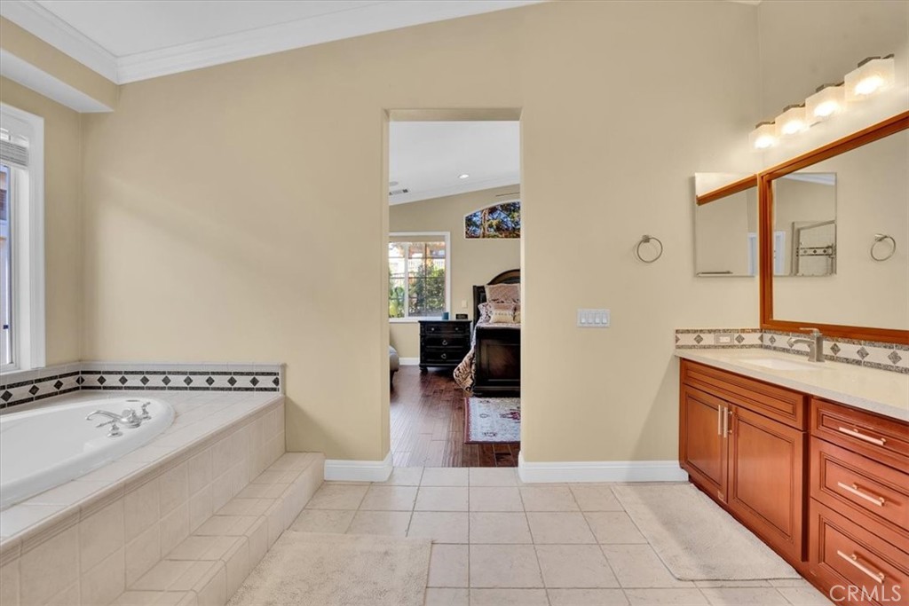 2125 Ridgeview Terrace Drive Long Beach, CA 90755 - Photo 43 of 58