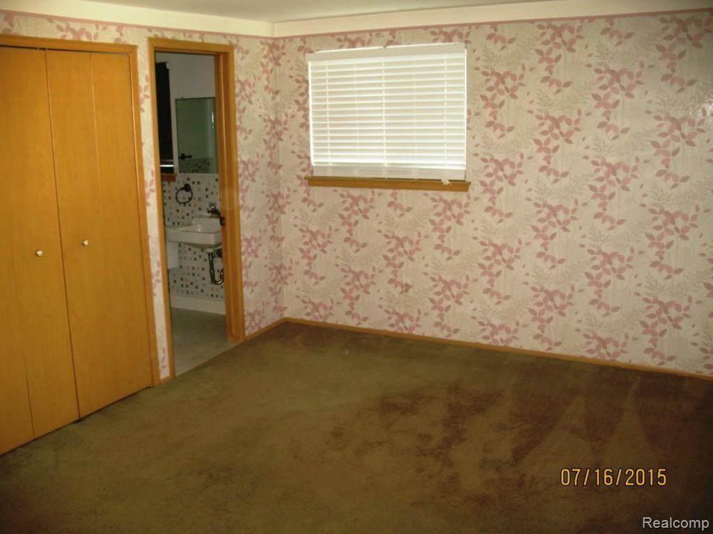 29306 Merrick Warren, MI 48092 - Photo 4 of 28 IMG_5587.jpg