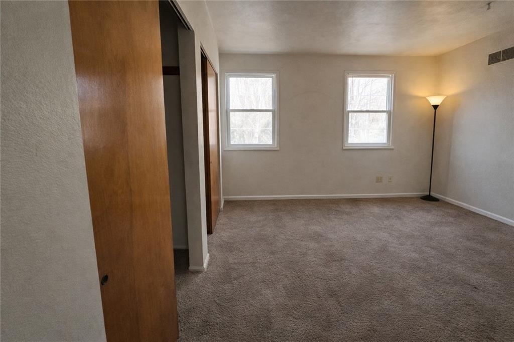 1515 Manhattan Street Pittsburgh, PA 15233 - Photo 12 of 46 an empty room with windows