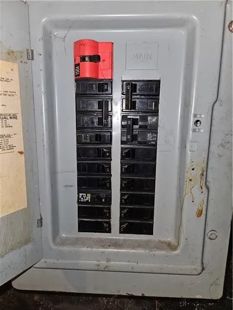 a view of walk in closet