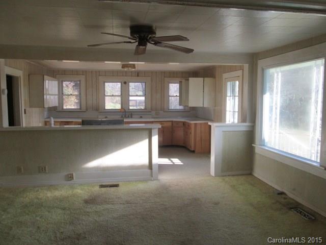 1700 Queentown Road Canton, NC 28716 - Photo 11 of 23