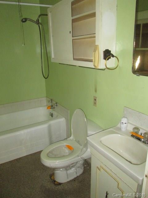 1700 Queentown Road Canton, NC 28716 - Photo 16 of 23