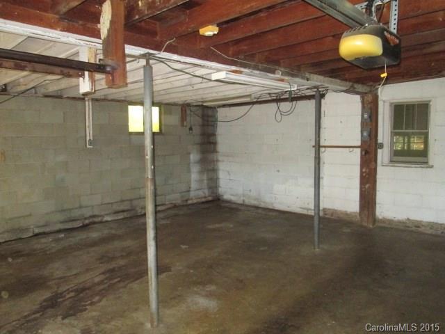 1700 Queentown Road Canton, NC 28716 - Photo 18 of 23