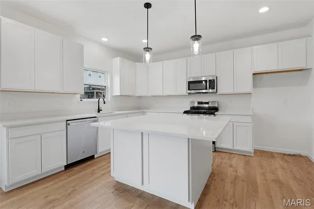 $556,589 | 35 Bluestem Court, Lake St. Louis, MO 63367