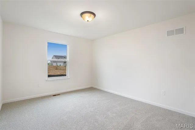 $556,589 | 35 Bluestem Court, Lake St. Louis, MO 63367