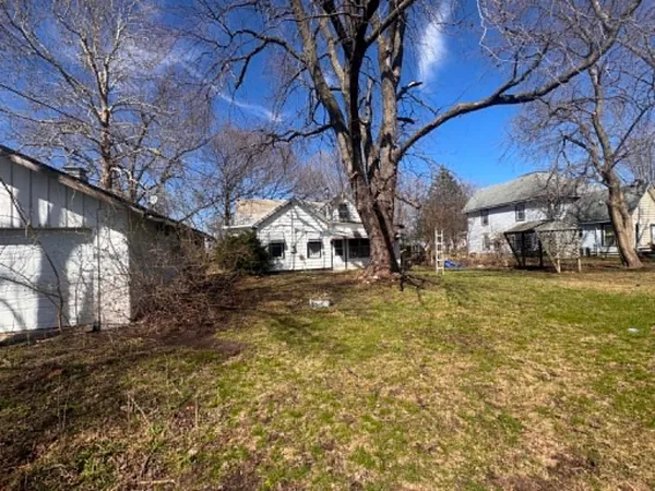 $29,900 | 18 West Vine Street, Piper City, IL 60959