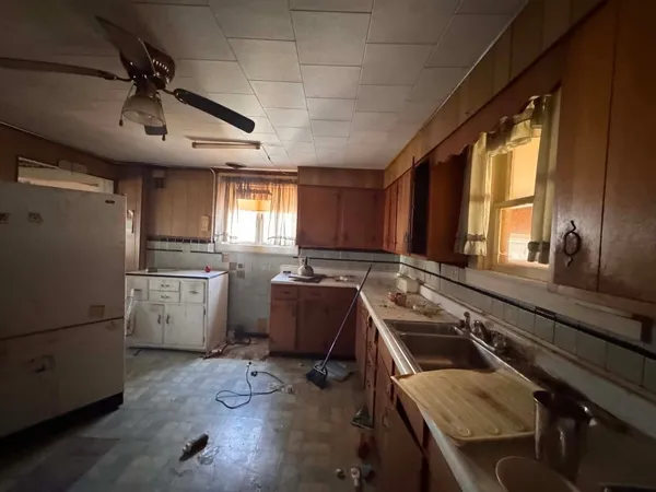 $29,900 | 18 West Vine Street, Piper City, IL 60959