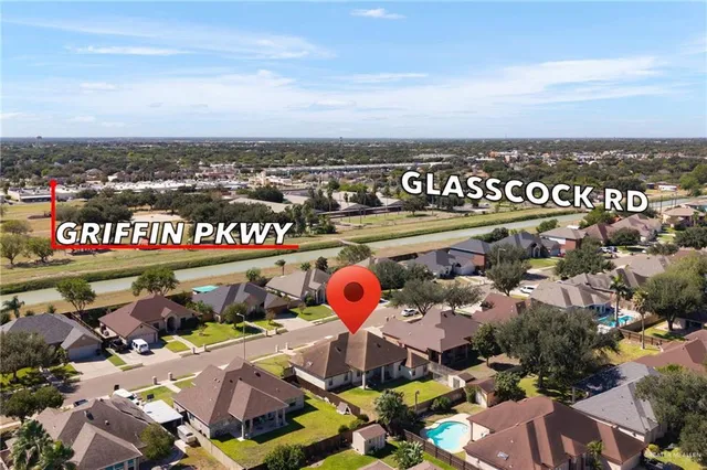 $2,000 | 2111 East 25th Street, Mission, TX 78574