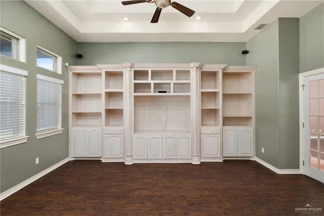 $2,000 | 2111 East 25th Street, Mission, TX 78574