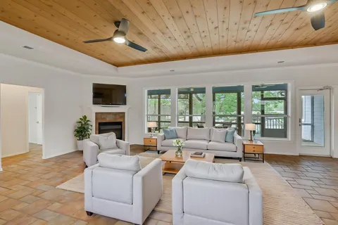 $365,000 | 220 Harbour Row Drive, Coldspring, TX 77331