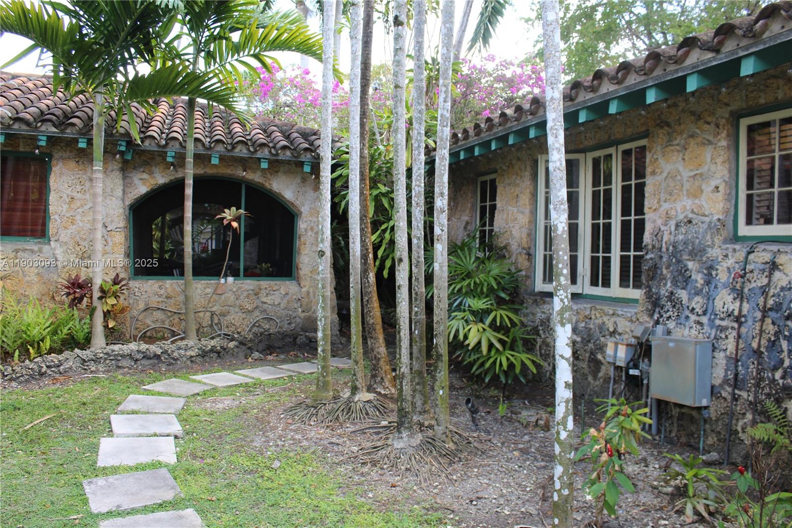 1301 Milan Avenue, Unit 1 Coral Gables, FL 33134 - Photo 31 of 36