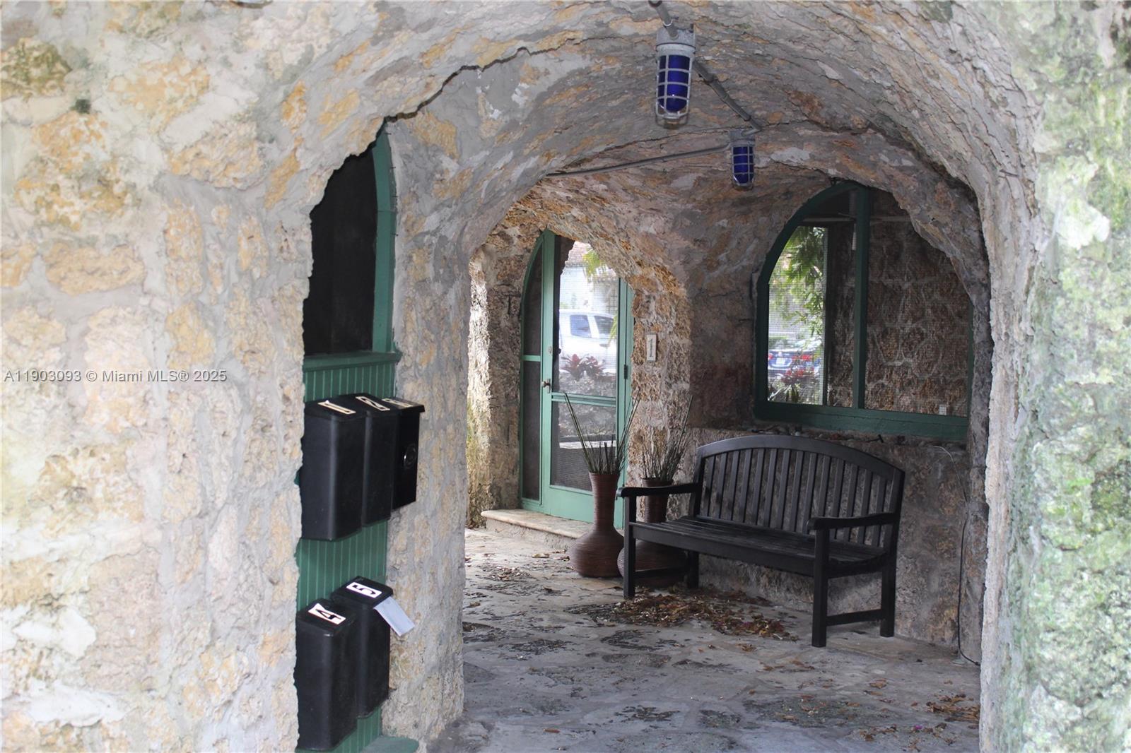 1301 Milan Avenue, Unit 1 Coral Gables, FL 33134 - Photo 9 of 36