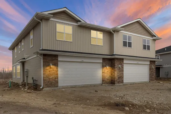 $2,650 | 336 Cattail Court, Genoa City, WI 53128