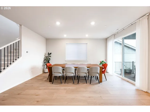 $899,900 | 16800 Southwest Dowitcher Lane, Beaverton, OR 97007