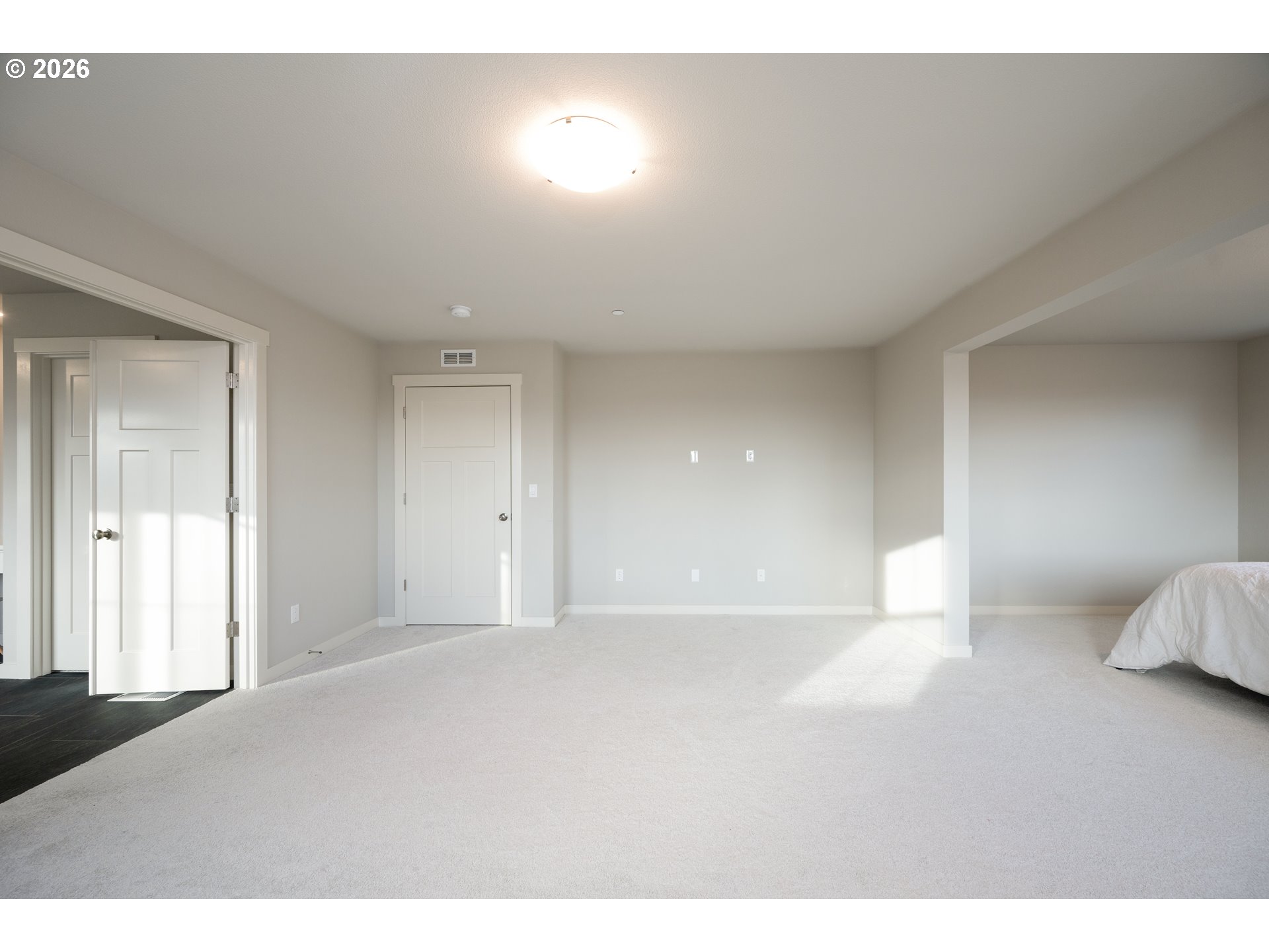 16800 Southwest Dowitcher Lane Beaverton, OR 97007 - Photo 22 of 48 a view of an empty room and window