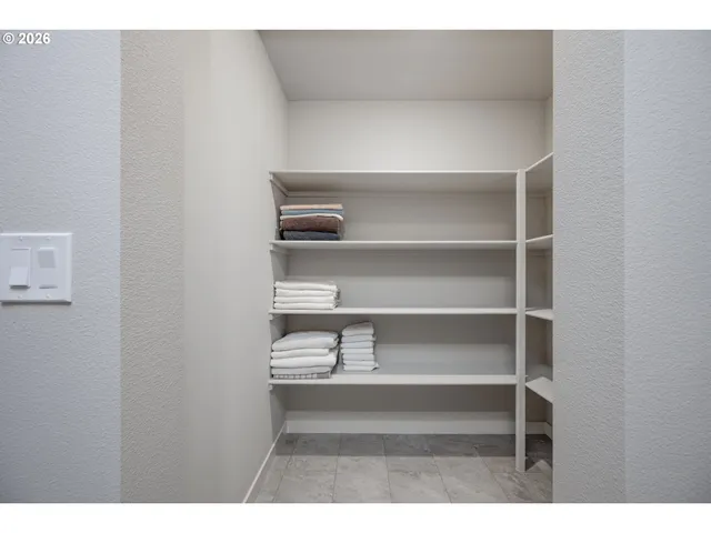 $899,900 | 16800 Southwest Dowitcher Lane, Beaverton, OR 97007