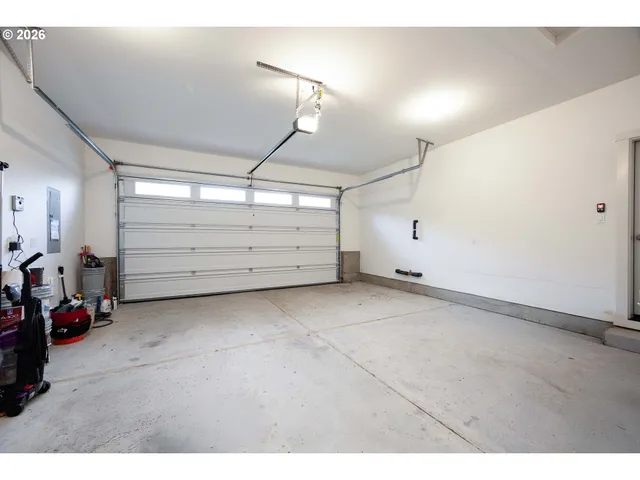 a big room with closet