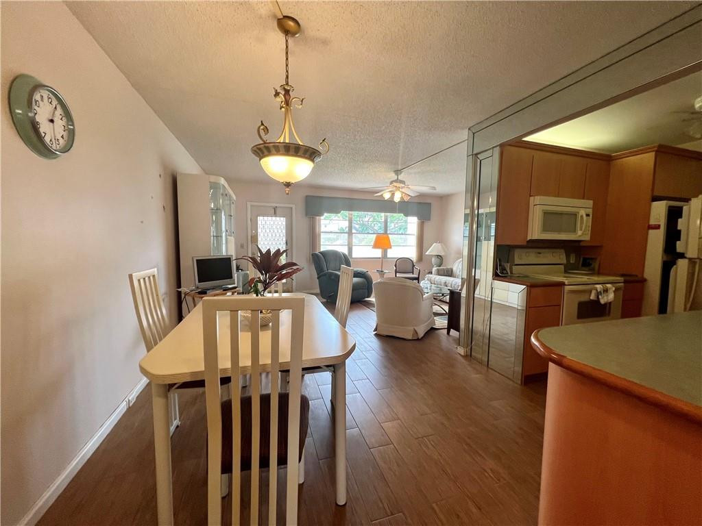 1054 Cornwall C, Unit 1054 Boca Raton, FL 33434 - Photo 10 of 22 Photo 10
