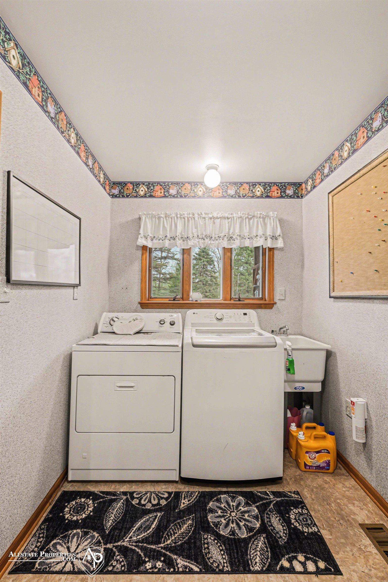 12301 South New Lothrop Road Byron, MI 48418 - Photo 8 of 27