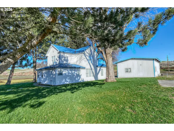 $450,000 | 1330 College Street, Echo, OR 97826