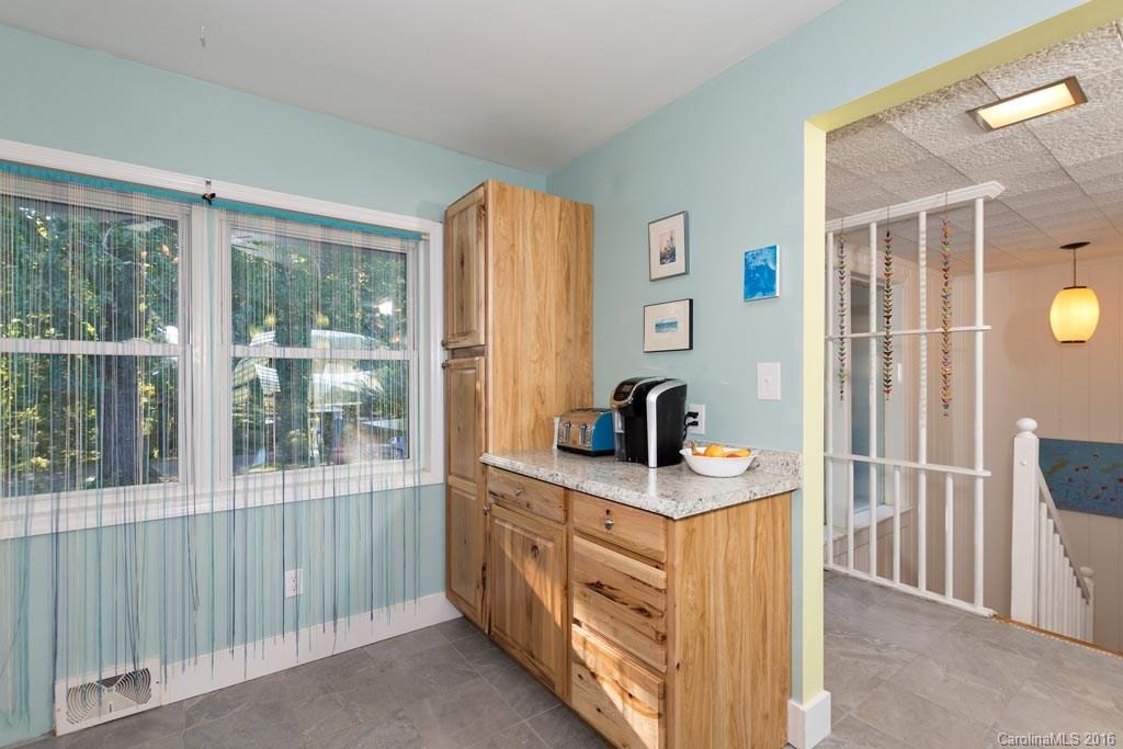 41 Rash Road Asheville, NC 28806 - Photo 4 of 23 Gallery Image 4